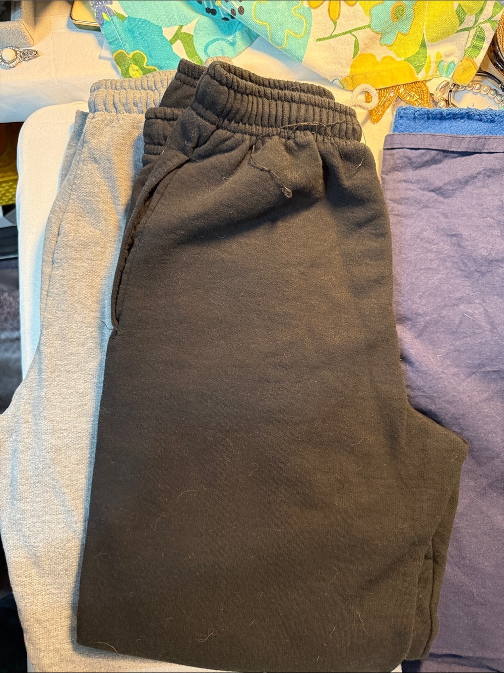 2 Athletic Works Sweatpants in Black & Gray small